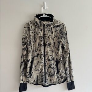 lululemon athletica Black and Cream Jacket